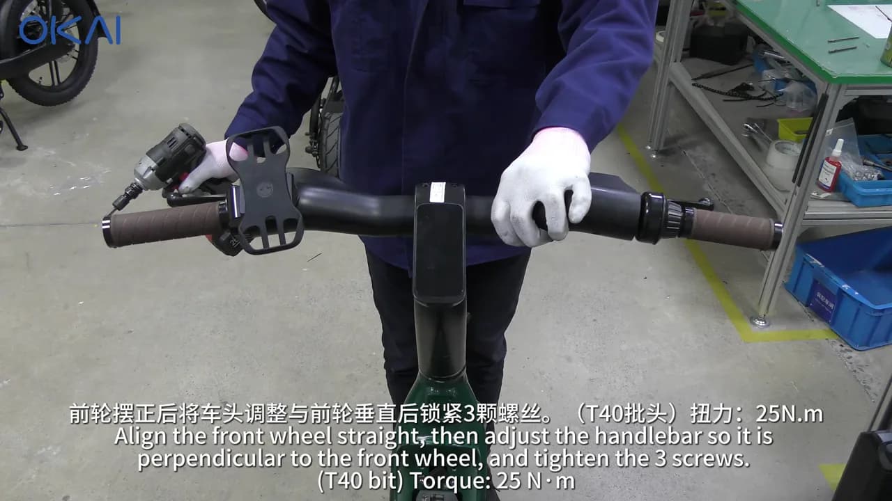 OKAI EB100B handlebar aligned perpendicular to the front wheel