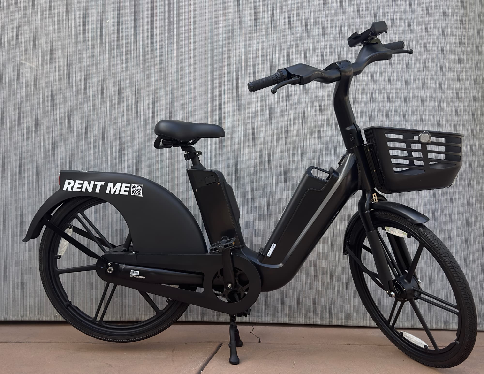 Levy delivery e-bike side profile
