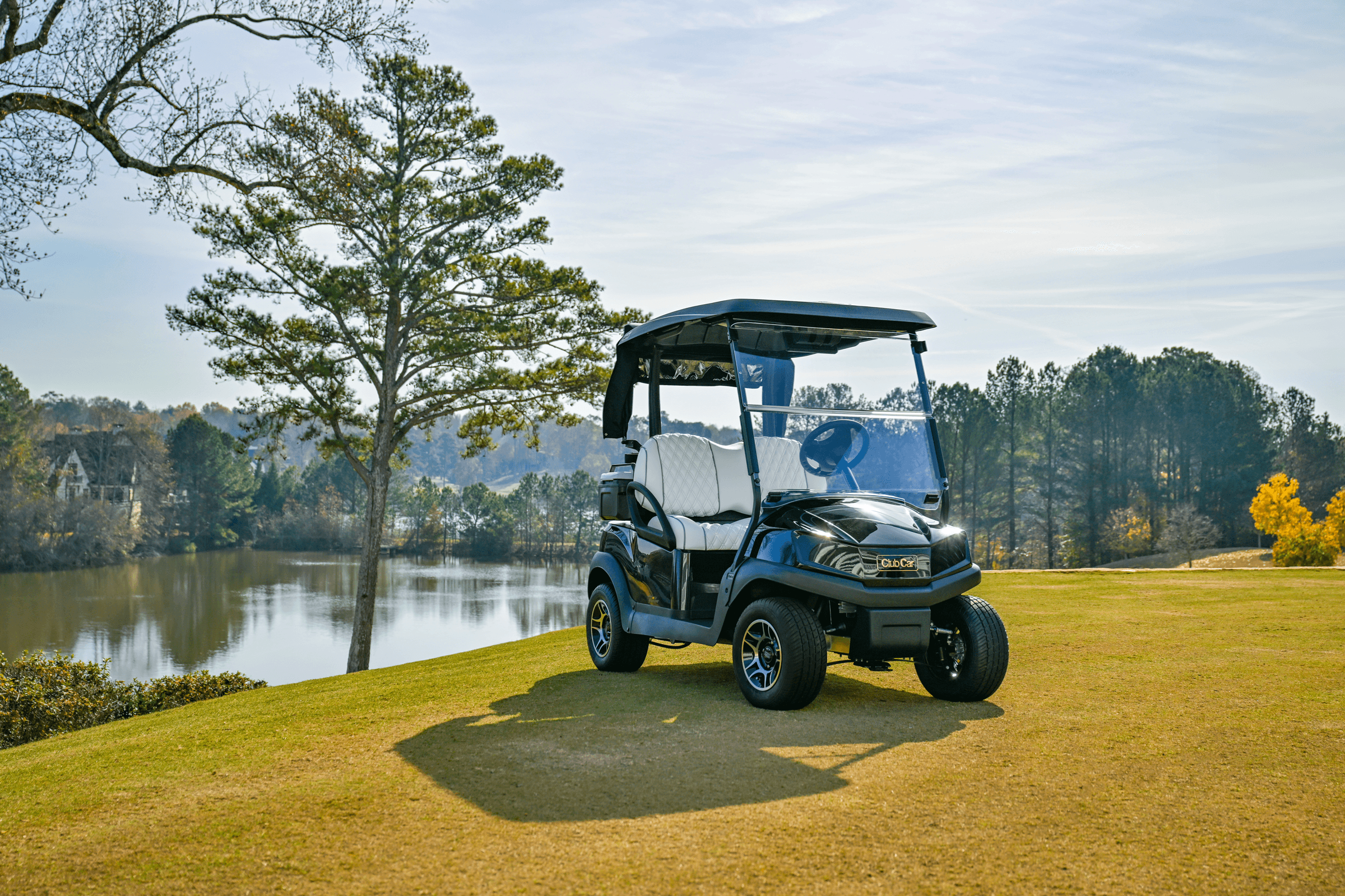 Club Car Tempo Lithium-Ion - side profile view