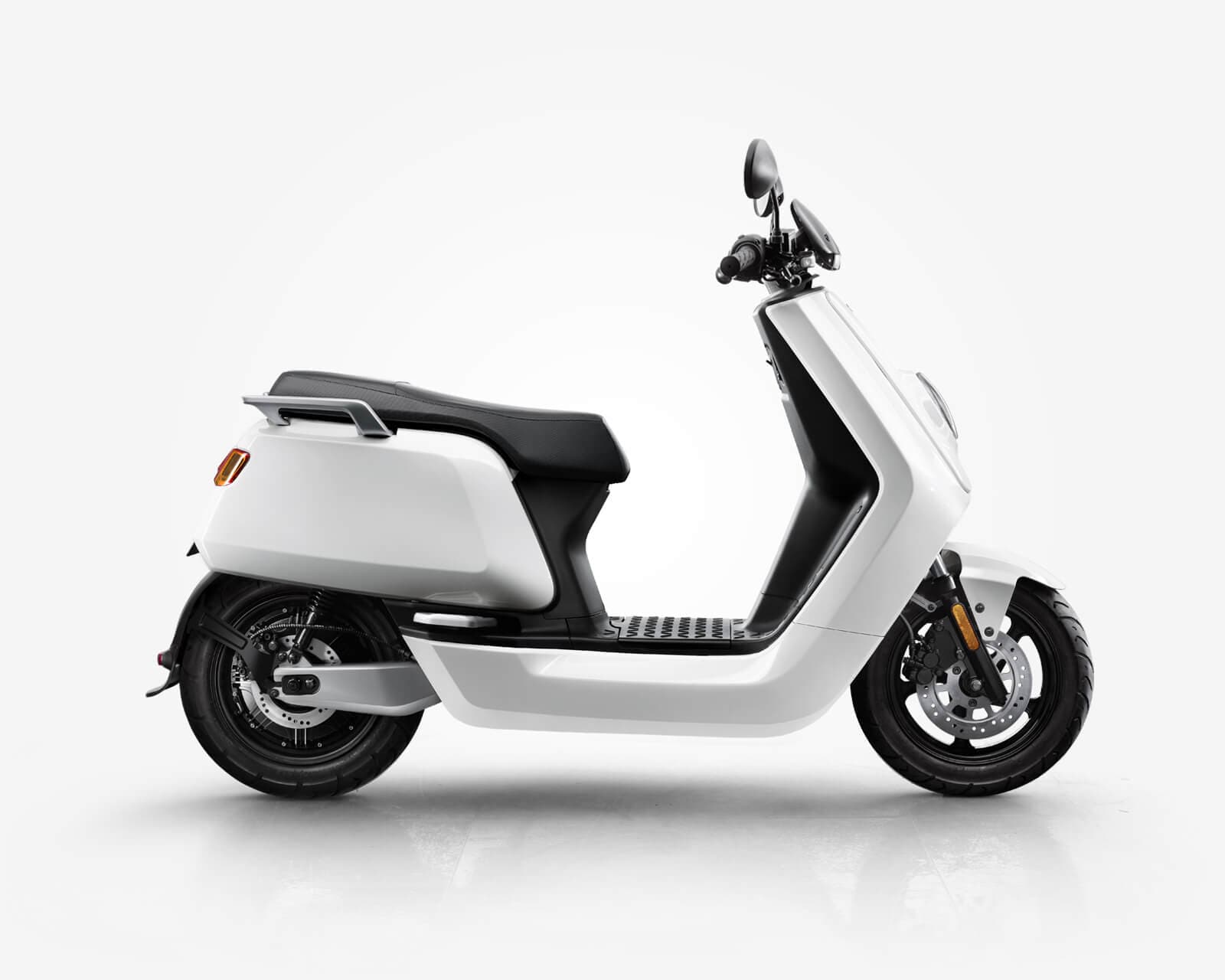 NIU N-Series (Sharing) - side profile view