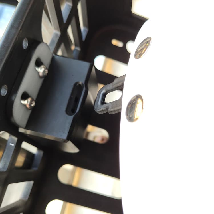 SOLEBE Y925 wired helmet lock mounted inside an e-bike basket
